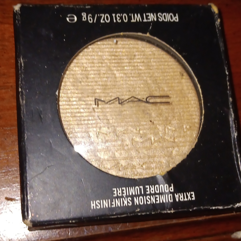 MAC Whisper of Gilt highlighter Original New In Box